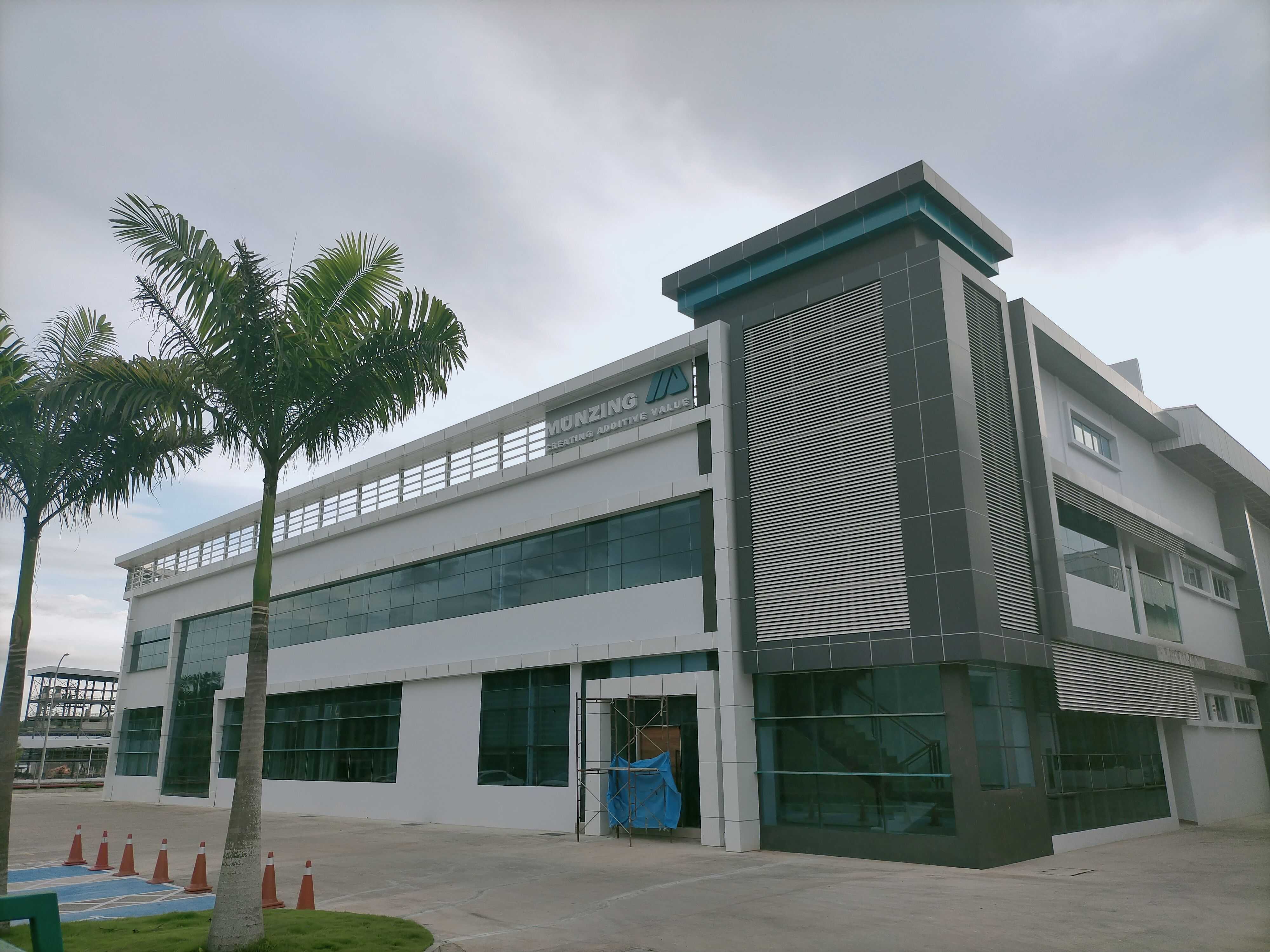 <p class="ql-align-justify">On March 22, 2023, after a three-year project and construction period, the production plant of MÜNZING Malaysia SDN BHD for wax and polymer emulsions in Bukit Selambau Industrial Park, was ceremonially inaugurated.</p><p class="ql-align-justify"><br></p><p class="ql-align-justify">Already in October 2022, the first product batch was produced in the new plant. Currently, approximately 20 customers are being sampled with additional batches. The goal is to ramp up production to 100% by Q3 2023 and produce a portfolio of up to 100 products at the site in the future. The completed plant is equipped with state-of-the-art technology and capable to produce water-based wax emulsions and other specialty additives such as liquid defoamers on an area of more than 18,000 m<sup>2</sup>. The products are mainly used in the construction industry and for architectural paints and make a decisive contribution to improved processing and durability of plasters, exterior and interior paints used in construction. </p><p class="ql-align-justify"><br></p><p class="ql-align-justify">In addition to a complete networking of production, logistics and infrastructure via process control systems, great importance was attached to the most energy-saving design possible during the planning of the plant. This includes an in-house combined heat and power plant, which generates environmentally friendly electricity and heat, and a sophisticated system for recovering energy in all heating and cooling processes. 70% of the energy used flows back into the production plant through the recovery process.</p><p><br></p>